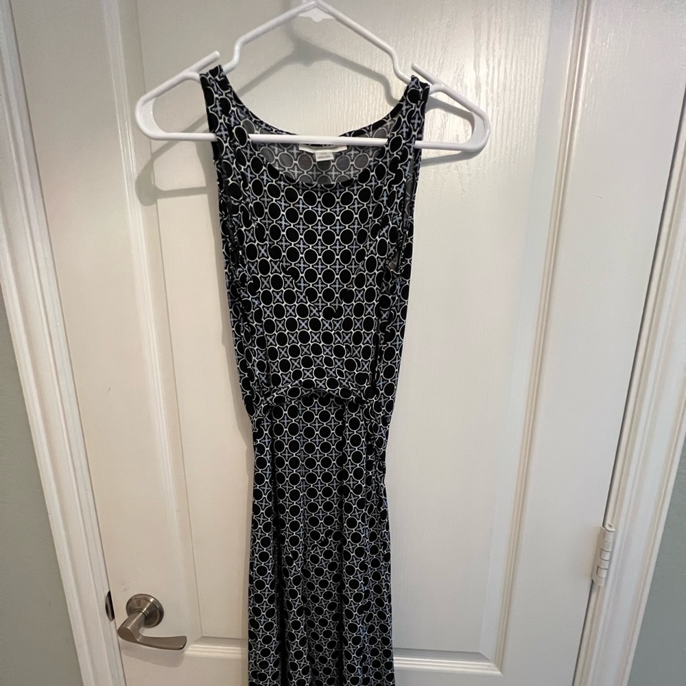 Motherhood Maternity Sleeveless Maxi Dress in Black/Blue Dot Pattern Small